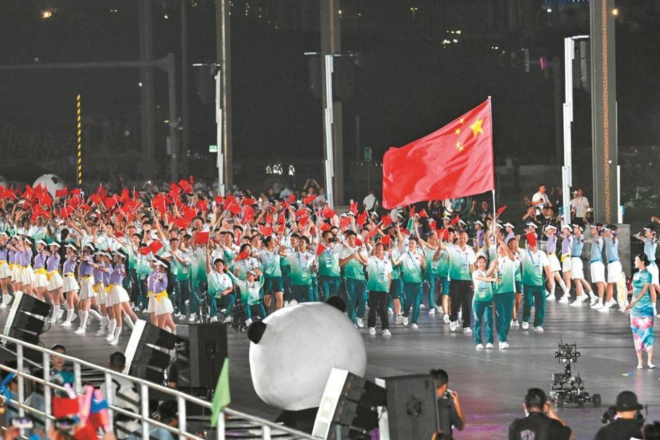 接续上演, ndoG, Ff