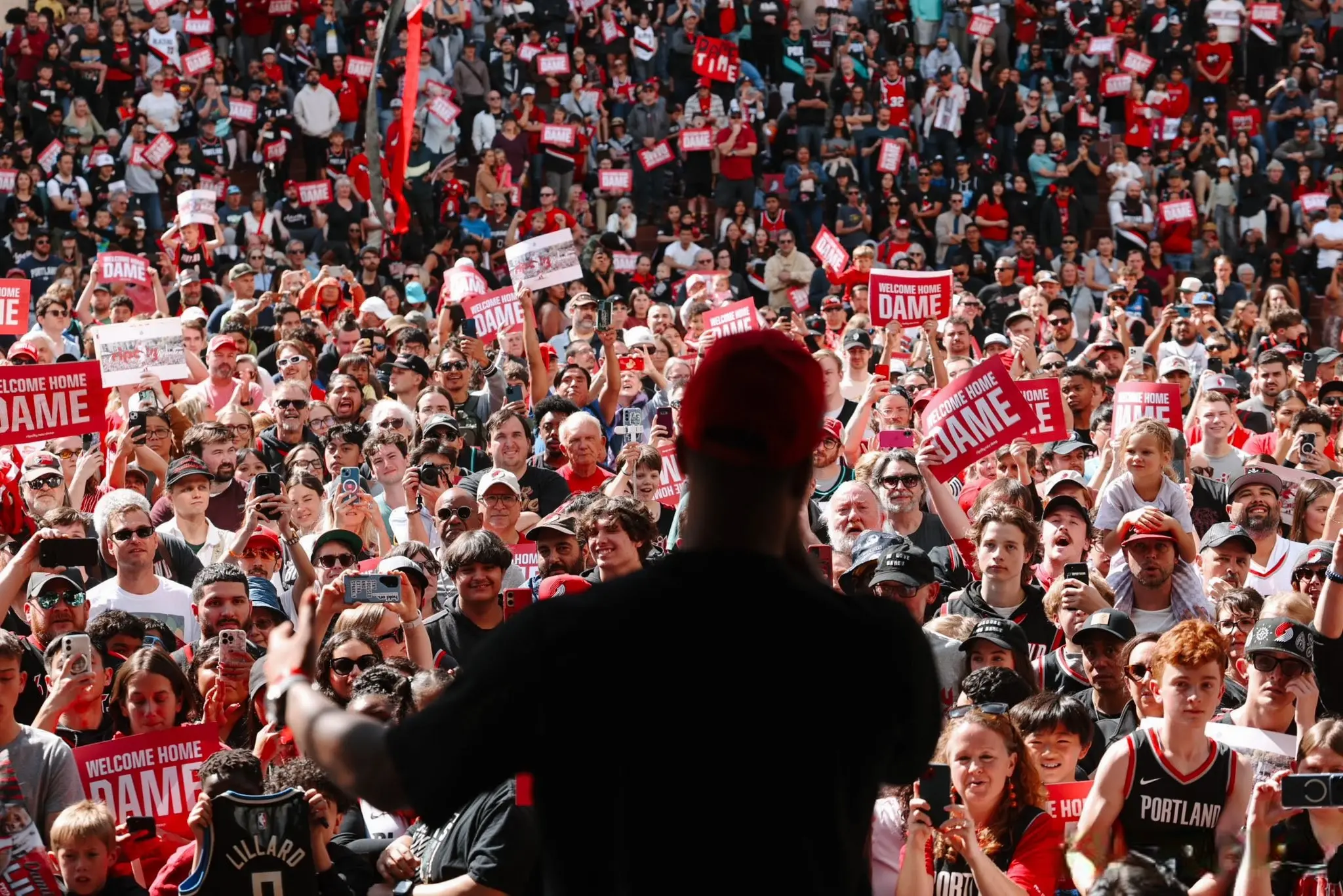 季无法出战 季无法出战