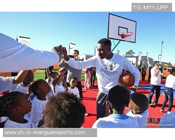 南非男足球星的成长之路与辉煌瞬间全面解读